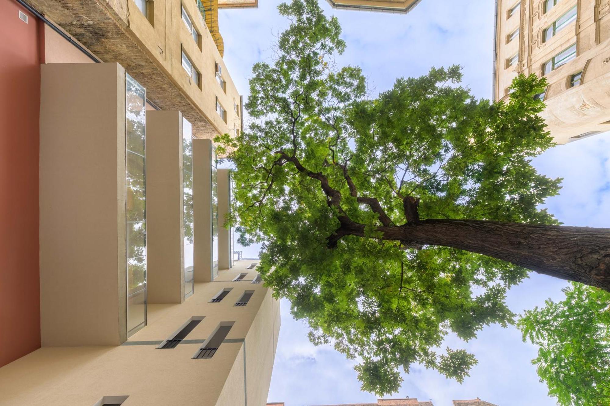Best Seasons Andrassy Budapest Exterior foto