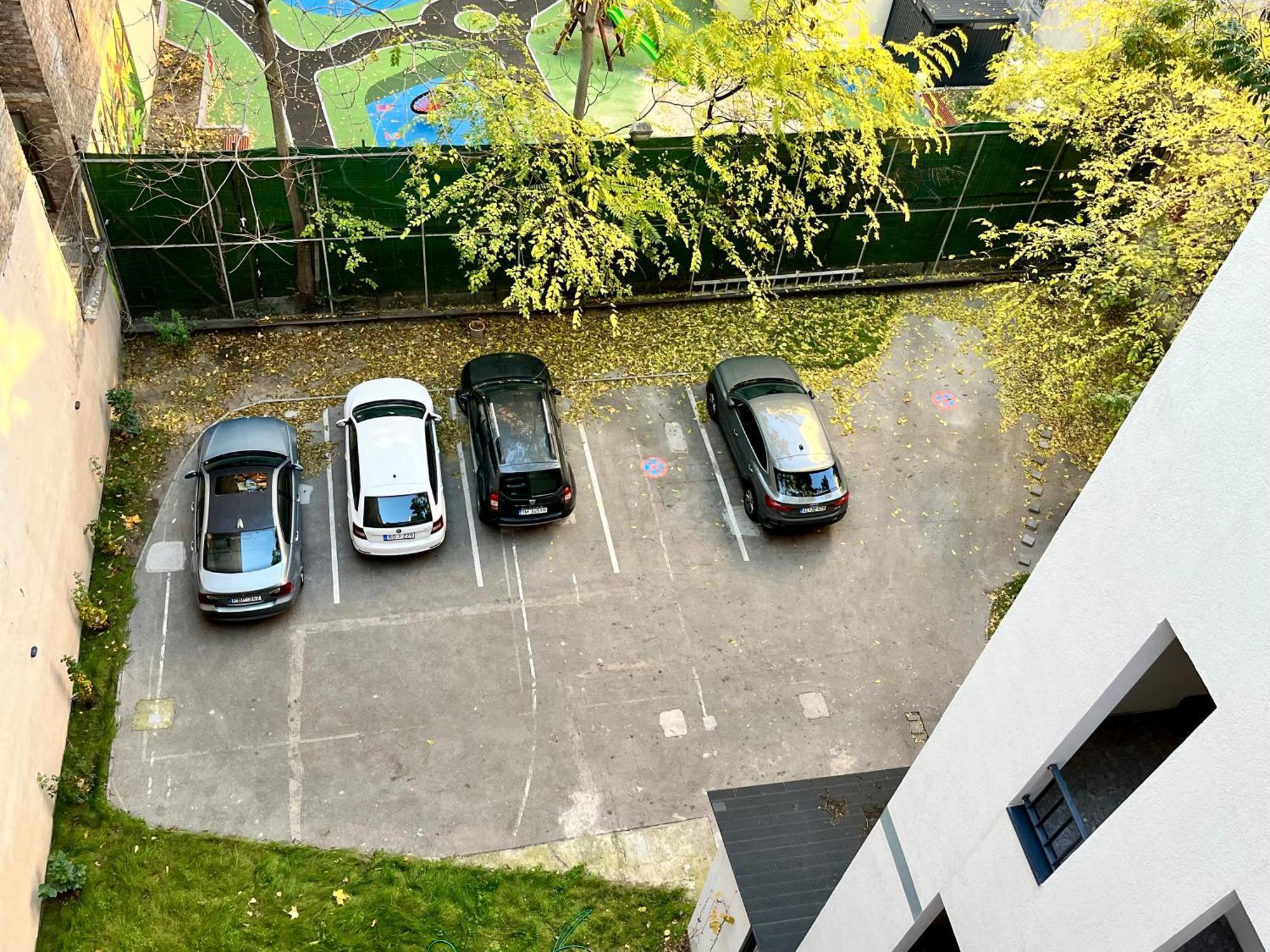 Best Seasons Andrassy Budapest Exterior foto